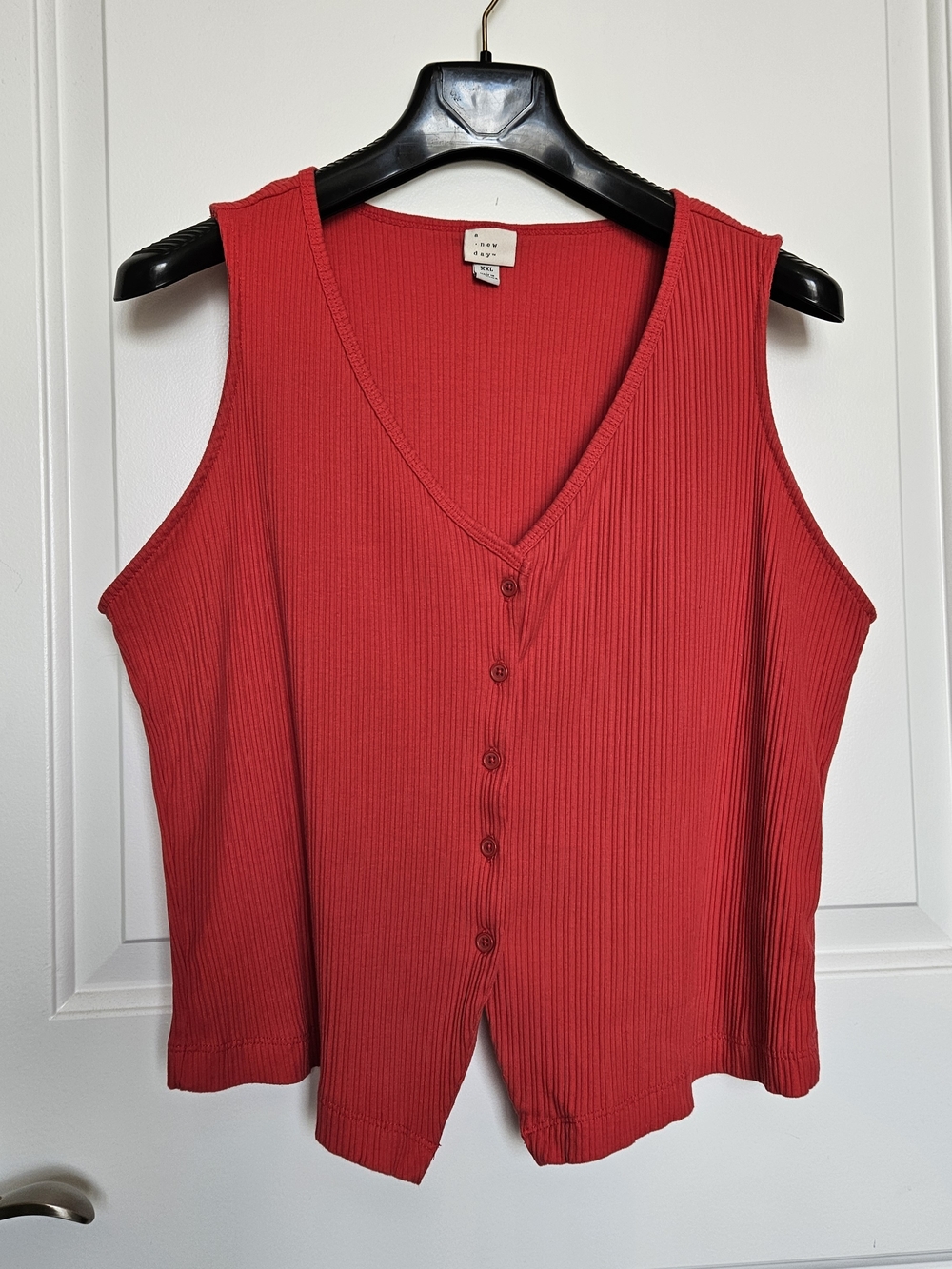 a new day Women's Plus Size XXL Red Ribbed V-Neck Button Tank Top